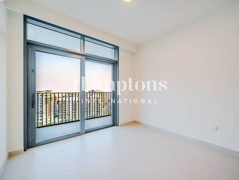 Luxury 1BR | Huge Layout | Prime Location - Image 8
