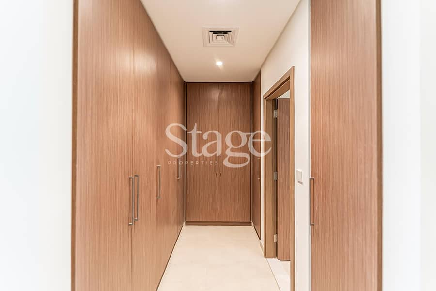 CENTRAL PARK VIEWS | Seconds from Pool | Landscaped - Image 31