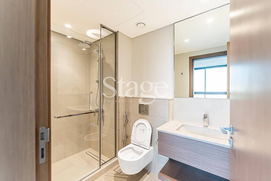 CENTRAL PARK VIEWS | Seconds from Pool | Landscaped - Image 39