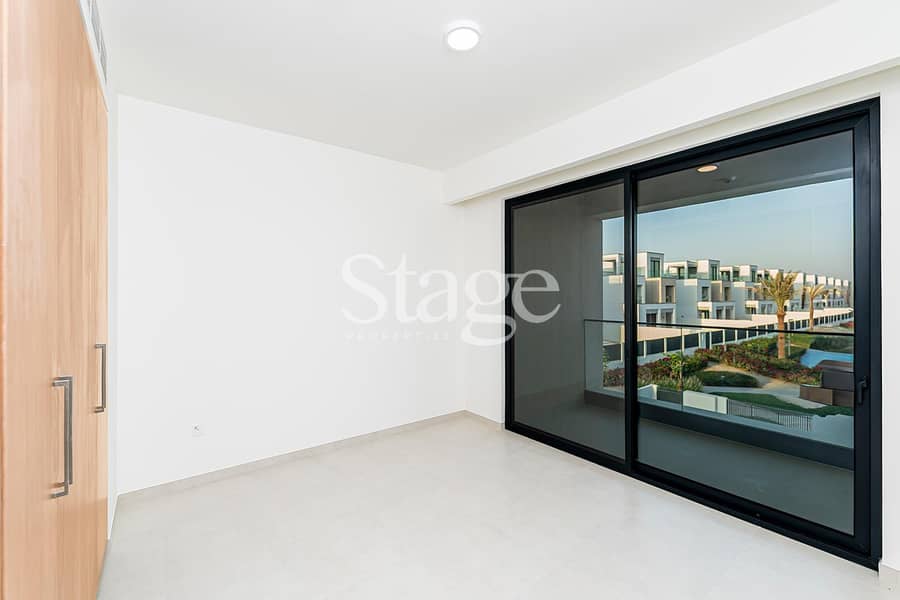 CENTRAL PARK VIEWS | Seconds from Pool | Landscaped - Image 42