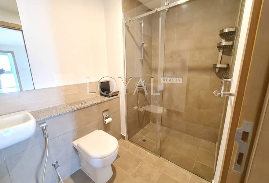 Well Maintained | Best Deal | 3BR + Maid - Image 7