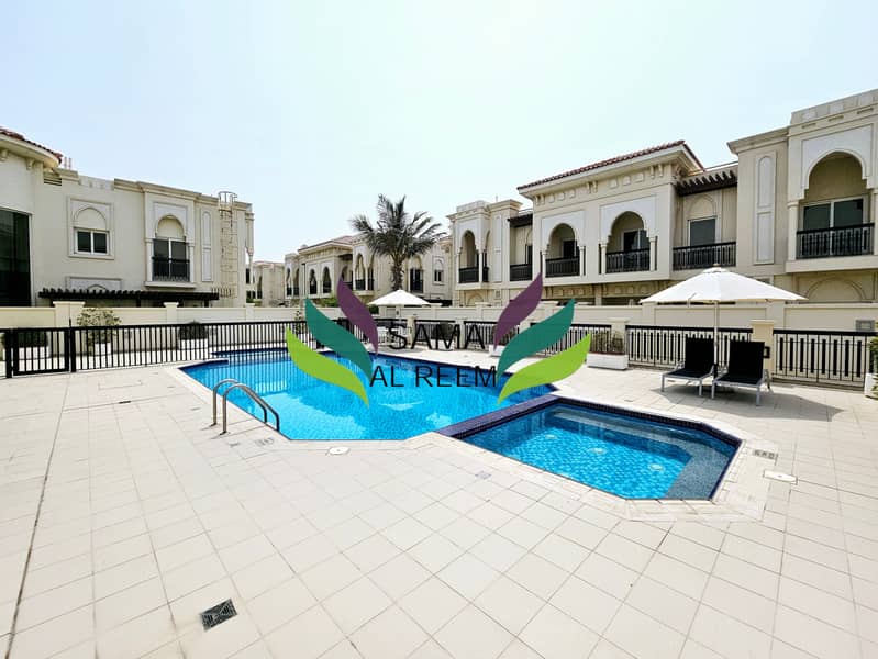 Stunning 5-Bed+Maid | Shared Pool, Gym | Vacant