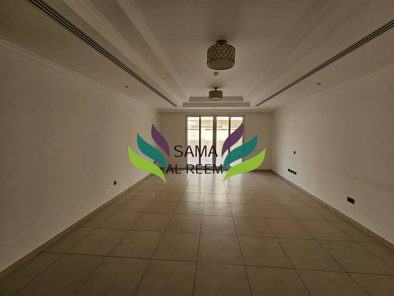 Stunning 5-Bed+Maid | Shared Pool, Gym | Vacant - Image 8