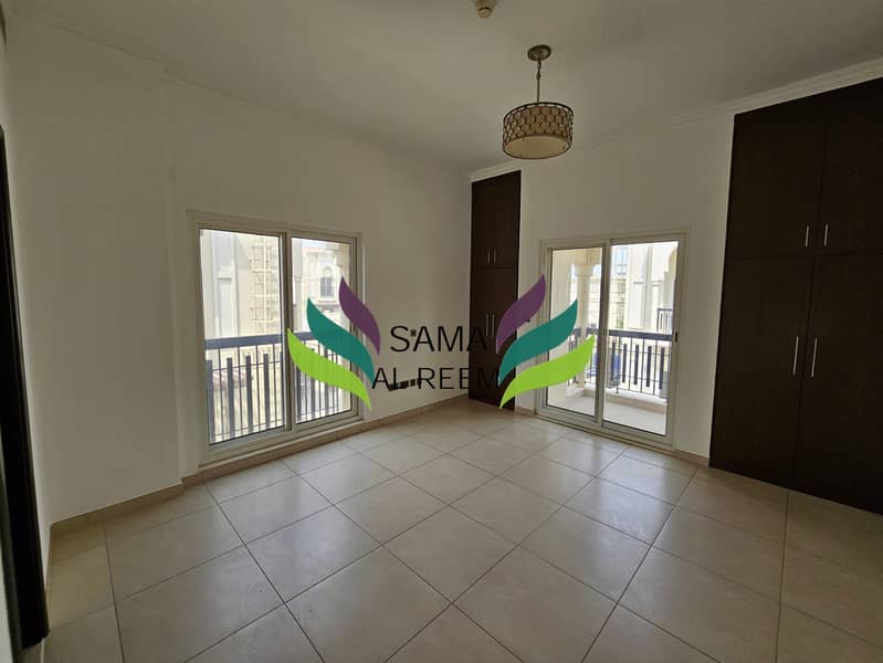 Stunning 5-Bed+Maid | Shared Pool, Gym | Vacant - Image 21