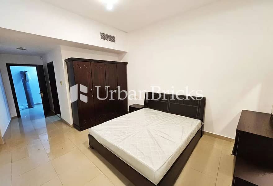 With Balcony| Lake View | Next to Metro| Furnished