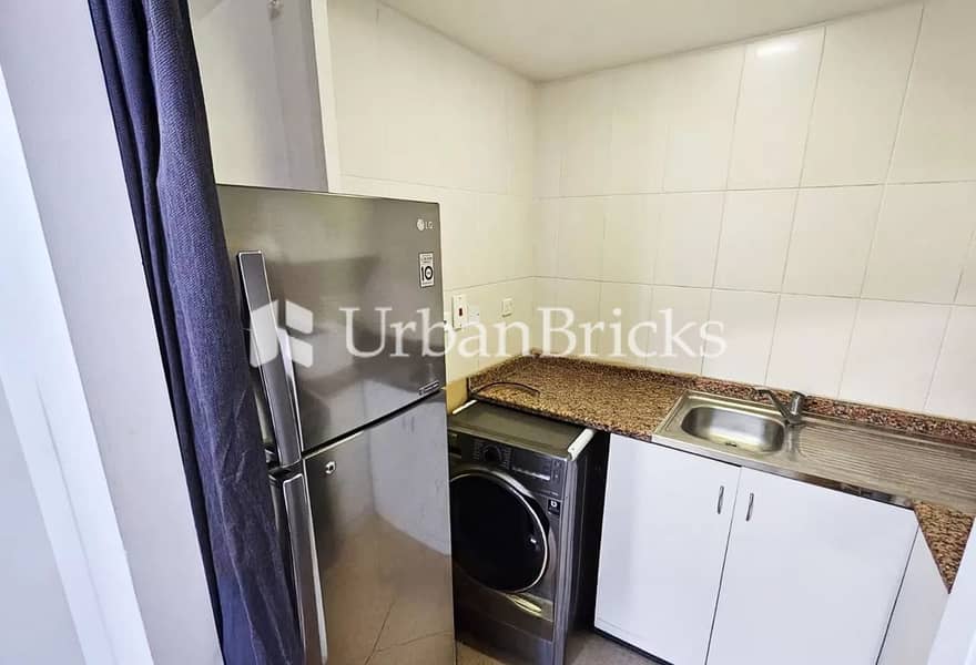 With Balcony| Lake View | Next to Metro| Furnished