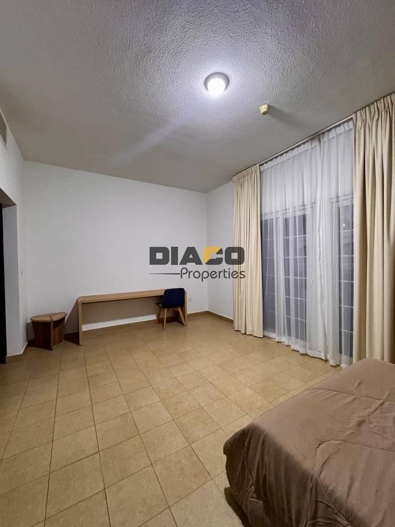 Fully Furnished 2 Bedroom | Spacious | Prime Location | 12 Cheques - Image 11