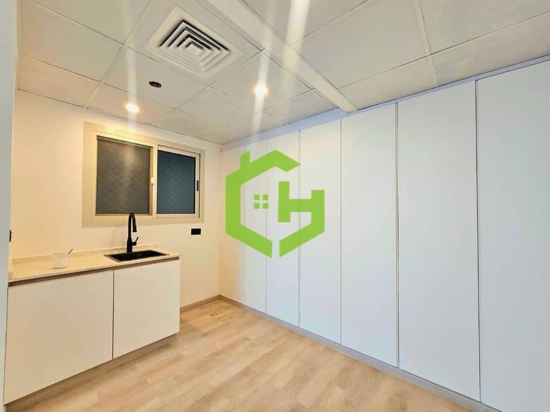 Marina & Skyline Views | Luxury Living | Upgraded - Image 17