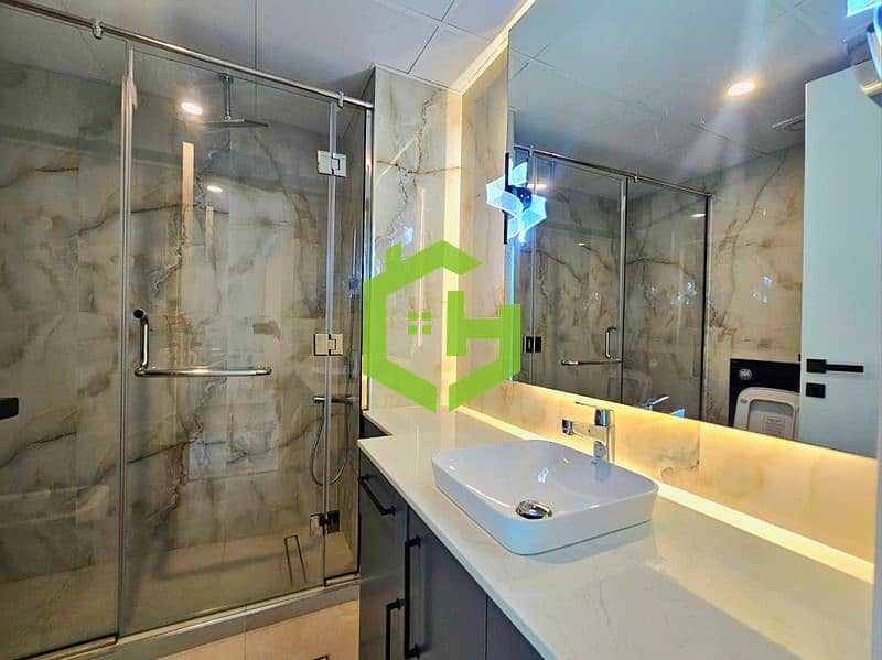 Marina & Skyline Views | Luxury Living | Upgraded - Image 26