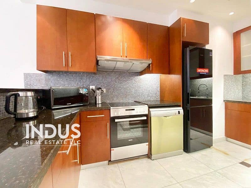 Fully Furnished | Modern Style | Prime Location - Image 6