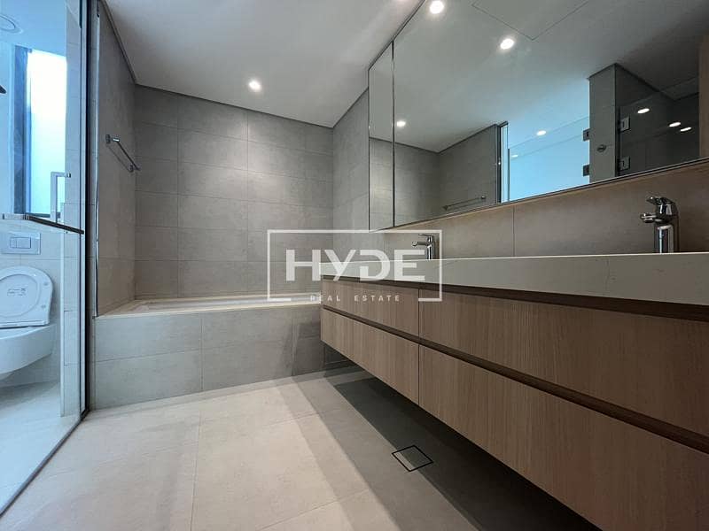 Type B | Single Row | 4 Bed + Maids Room - Image 11