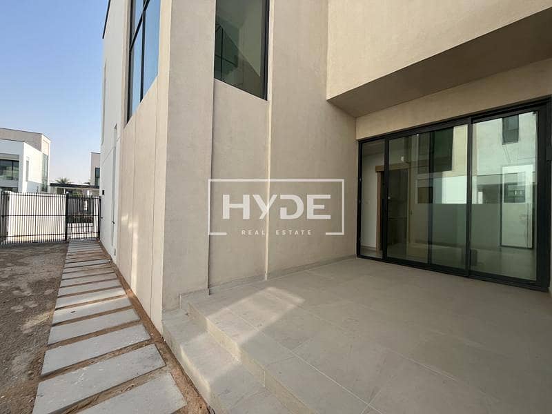 Type B | Single Row | 4 Bed + Maids Room - Image 18