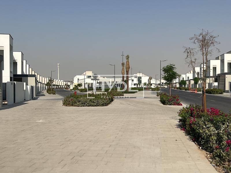 Type B | Single Row | 4 Bed + Maids Room - Image 19