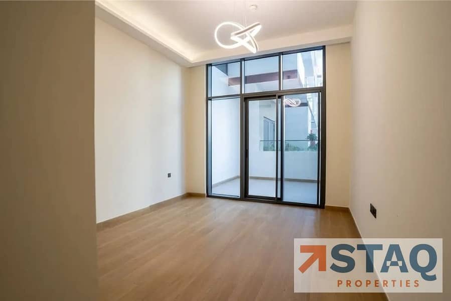 CHILLER FREE | BRAND NEW | SPACIOUS