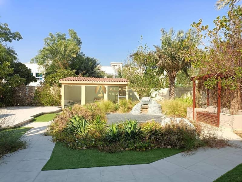 Fully Upgraded | 2Br+Maid | Community View