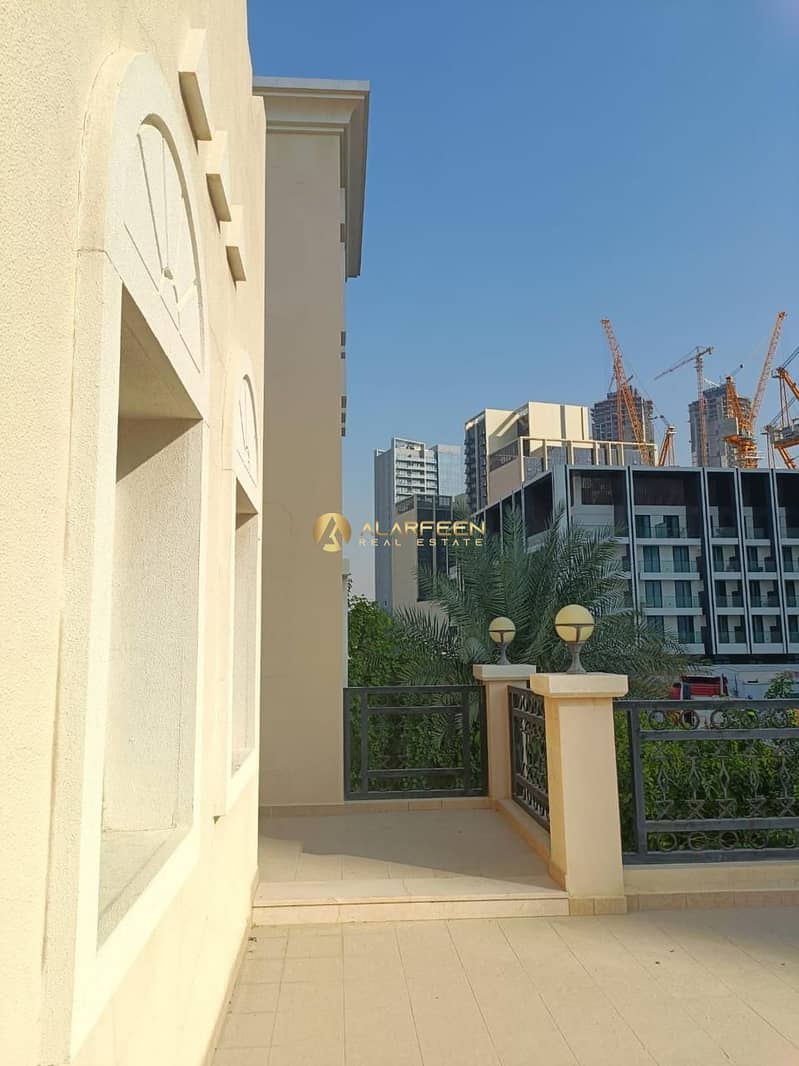 Fully Upgraded | 2Br+Maid | Community View - Image 12