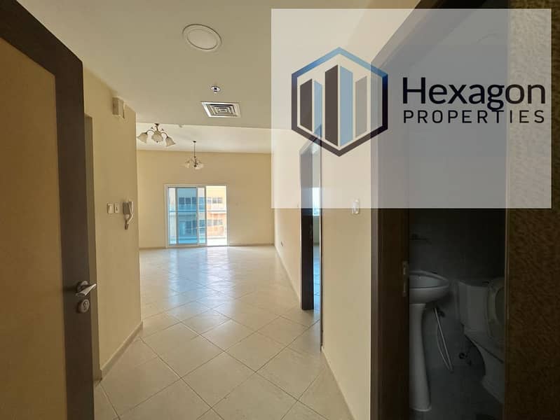 BRIGHT AND SPACIOUS 1 BHK | PRIME LOCATION | VACANT | FOR AFFORDABLE PRICE OF AED 70,000