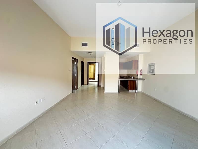 BRIGHT AND SPACIOUS 1 BHK | PRIME LOCATION | VACANT | FOR AFFORDABLE PRICE OF AED 70,000 - Image 9