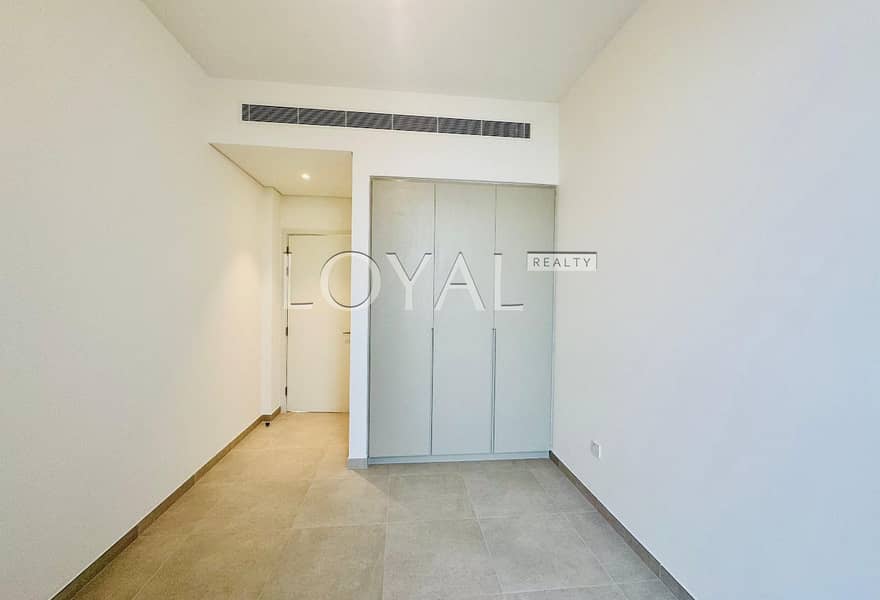 Motivated Seller | Brandnew | Best Price - Image 7