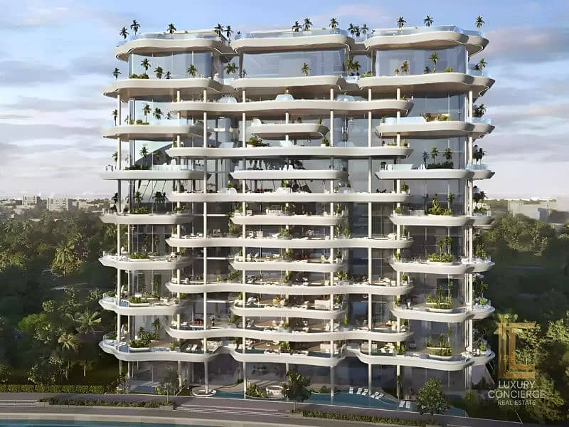 ULTRA-LUXURY PENTHOUSE | PRIME WATERFRONT - Image 9