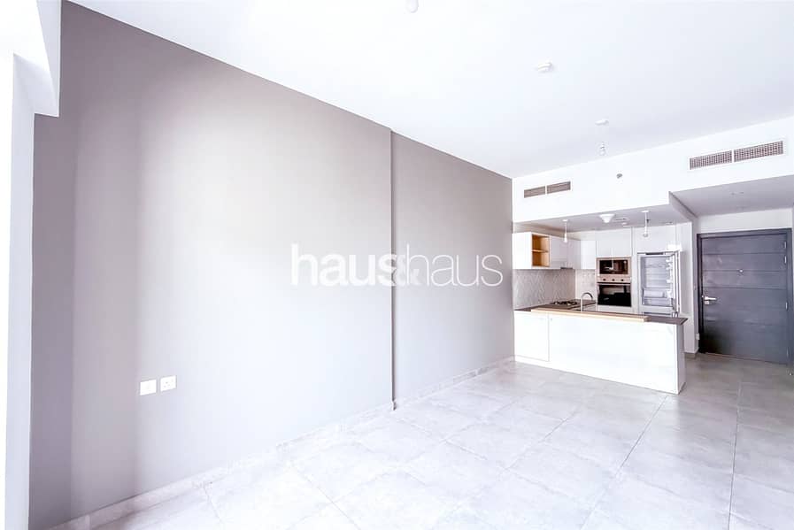 Unfurnished | Vacant | 1 Bed plus Study