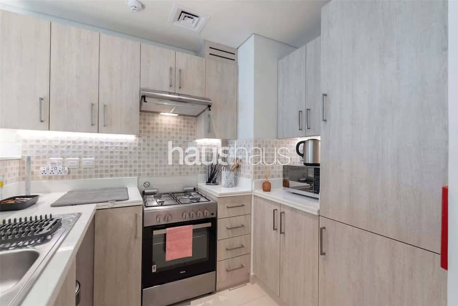 Exclusive | Elegantly Furnished | Luxury 2 Bed - Image 7