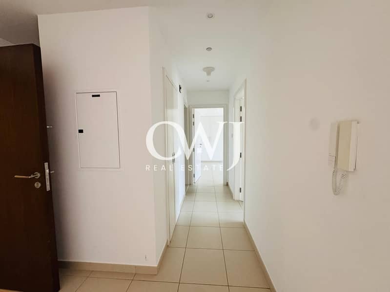 Spacious unit | Prime Location | Pool View