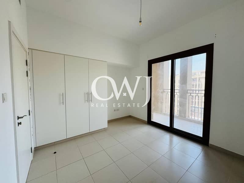 Spacious unit | Prime Location | Pool View - Image 6