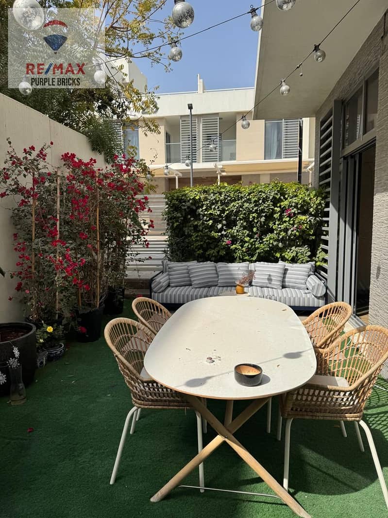 Corner Unit | Newly Upgraded Ground Floor 3BR plus Study and Maid Room with Garden