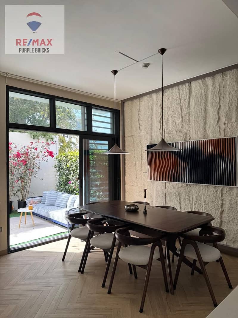 Corner Unit | Newly Upgraded Ground Floor 3BR plus Study and Maid Room with Garden - Image 9