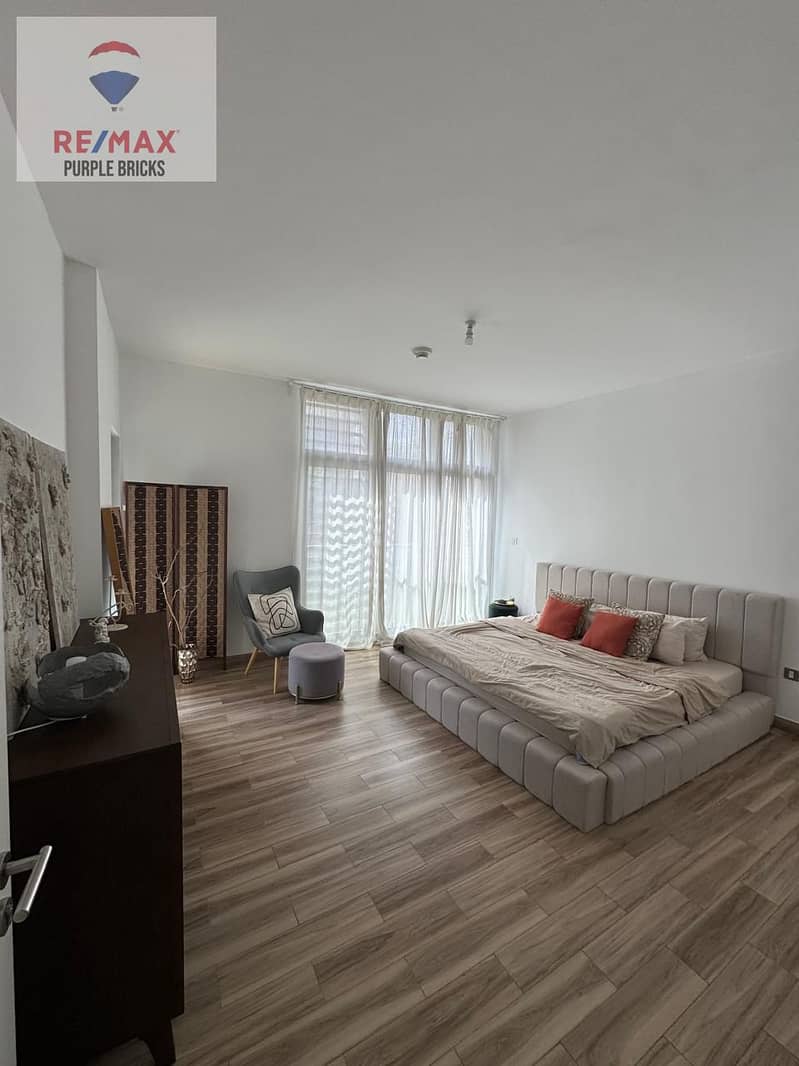 Corner Unit | Newly Upgraded Ground Floor 3BR plus Study and Maid Room with Garden - Image 21