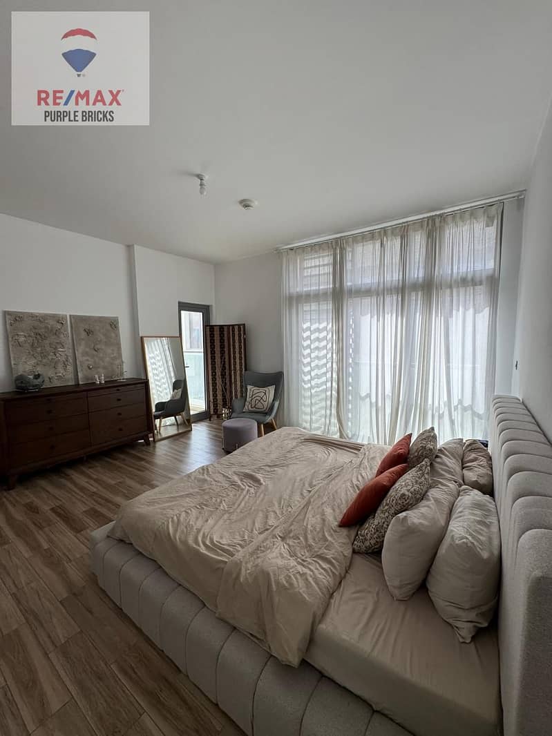 Corner Unit | Newly Upgraded Ground Floor 3BR plus Study and Maid Room with Garden - Image 23