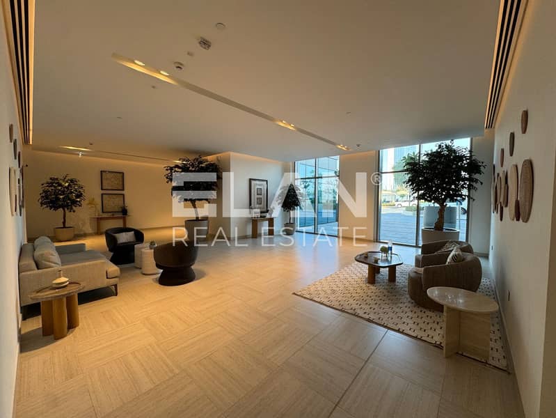 Chiller Free | Furnished | Upgraded | Vacant