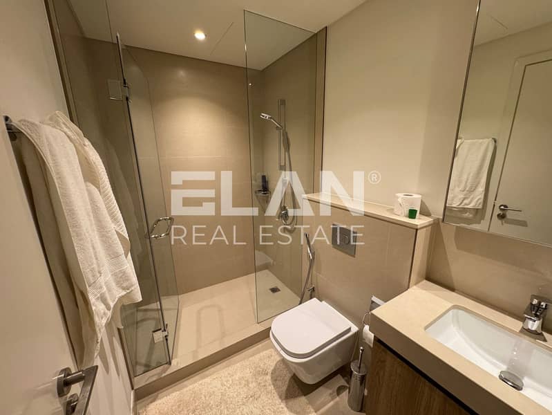 Chiller Free | Furnished | Upgraded | Vacant - Image 10