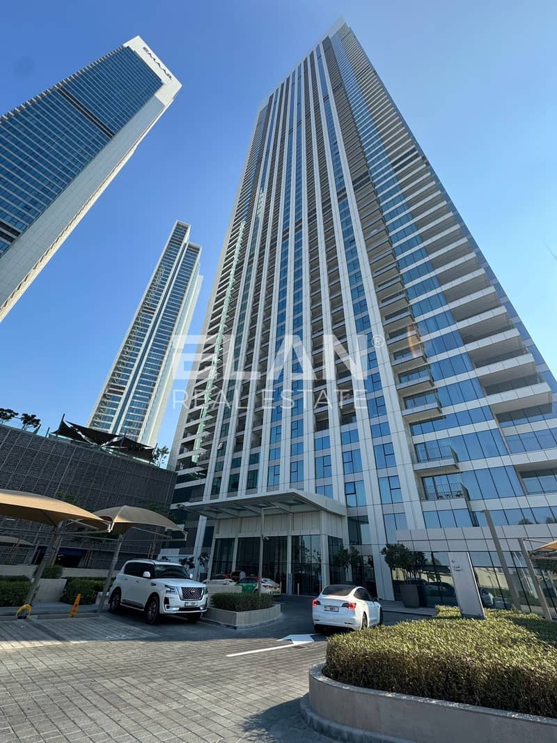 Chiller Free | Furnished | Upgraded | Vacant - Image 11