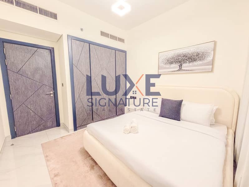 Luxury 2 Bedroom Apartment with Private Pool | Samana Golf Avenue, Dubai - Image 13