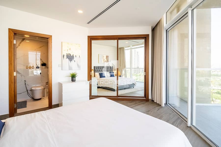 Beautifully Furnished| Upgraded| Bright| Vacant - Image 13