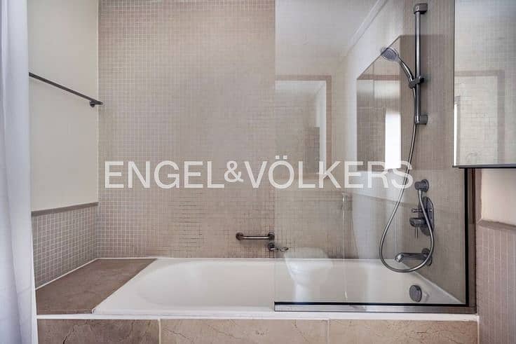 Bright Oversized Studio | Premium Emaar Community | Rare Layout - Image 8