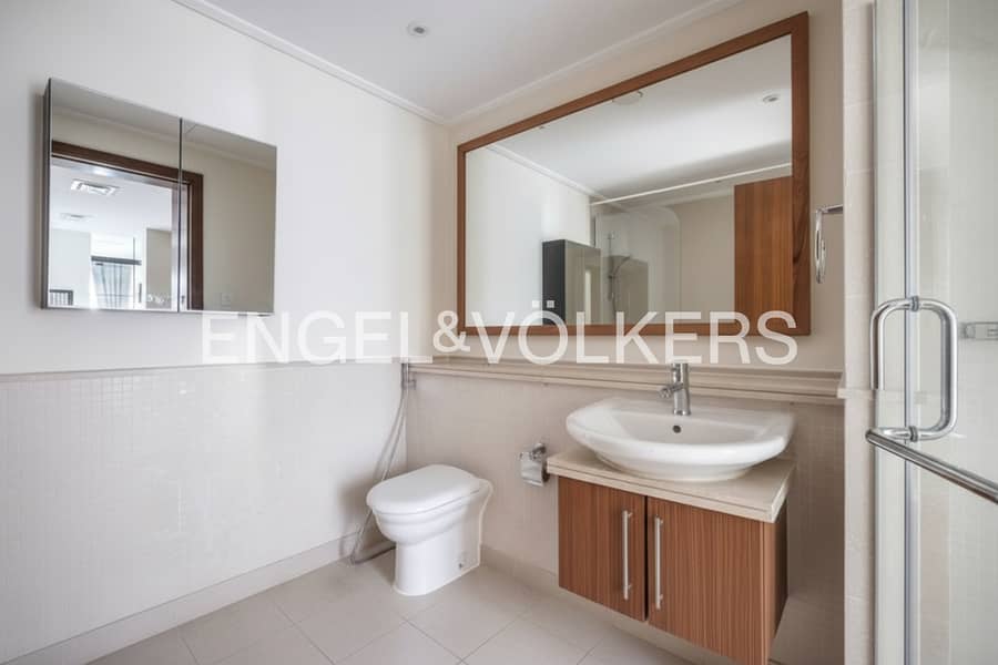 Bright Oversized Studio | Premium Emaar Community | Rare Layout - Image 9