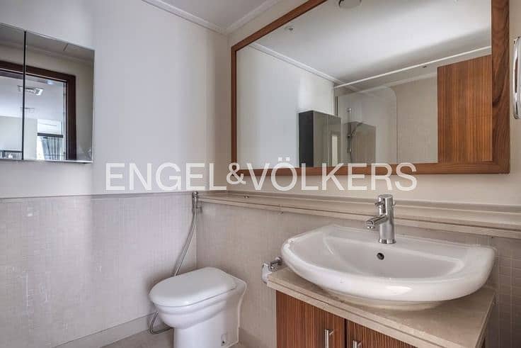 Bright Oversized Studio | Premium Emaar Community | Rare Layout - Image 10