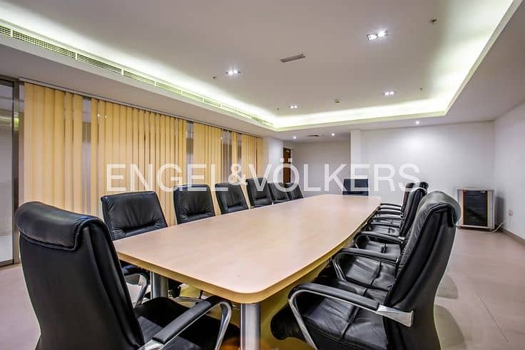 Bright Oversized Studio | Premium Emaar Community | Rare Layout - Image 17