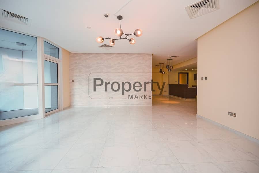 Spacious | Bright | Great Amenities | Near Metro