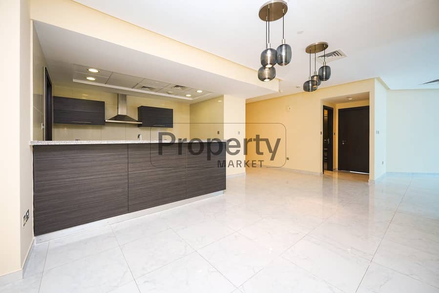 Spacious | Bright | Great Amenities | Near Metro - Image 6