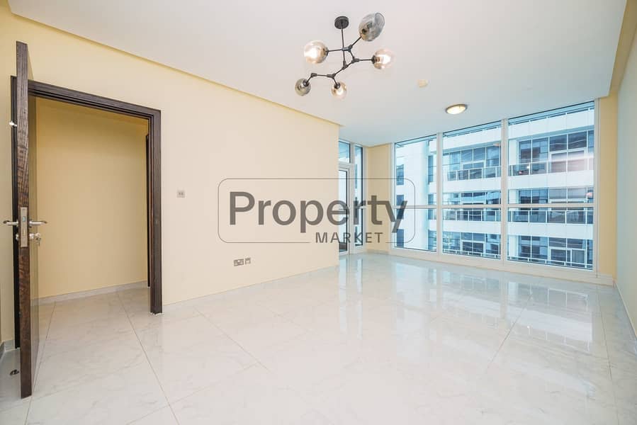 Spacious | Bright | Great Amenities | Near Metro - Image 10
