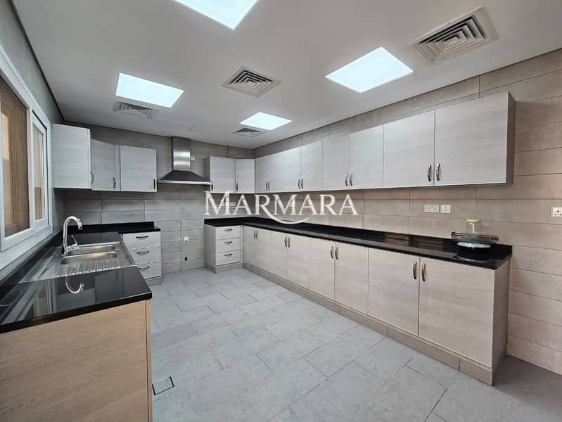 Spacious 6-Bed | Private Garden | Jumeirah 1 - Image 7