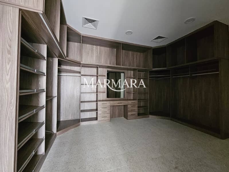 Spacious 6-Bed | Private Garden | Jumeirah 1 - Image 16