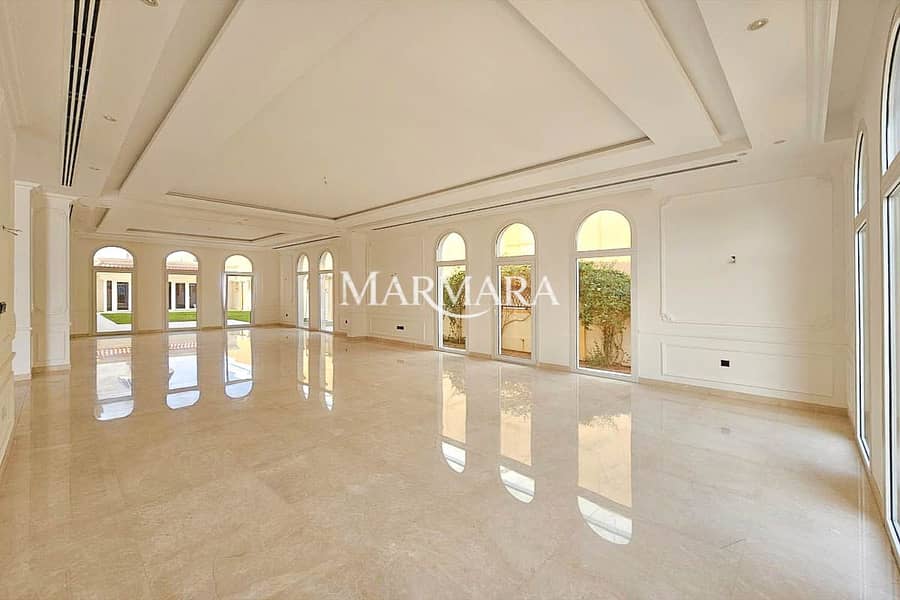 Spacious 6-Bed | Private Garden | Jumeirah 1 - Image 18