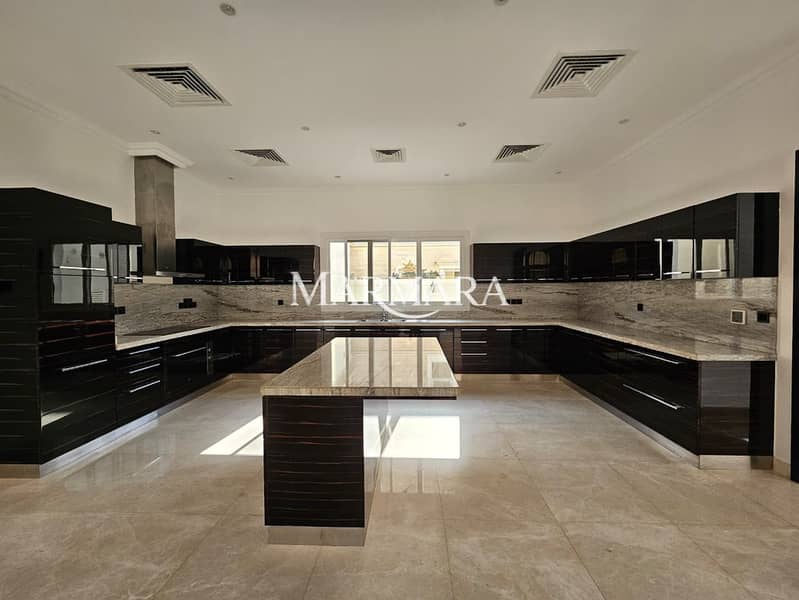 Spacious 6-Bed | Private Garden | Jumeirah 1 - Image 21