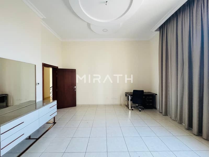 Spacious Corner Stand alone villa in a Compound - Image 8