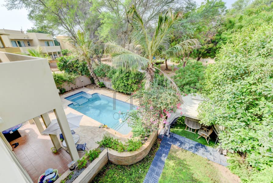 EXCLUSIVE | Park Backing Beautiful 3BR Villa EXCLUSIVE | Park Backing Beautiful 3BR Villa